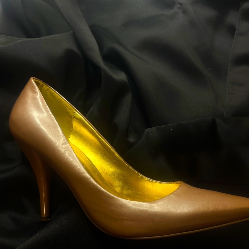 Martinez Valero Stiletto Heels with Gold Interior & Shiny Light Brown Exterior